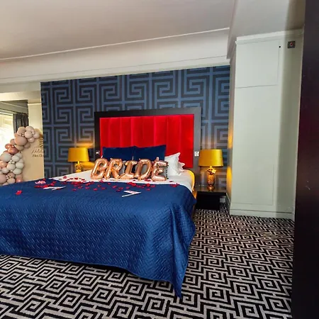 Hotel \u00bfcu\u00e1les Son Mejores Cerca De Royal Dock Liverpool?
