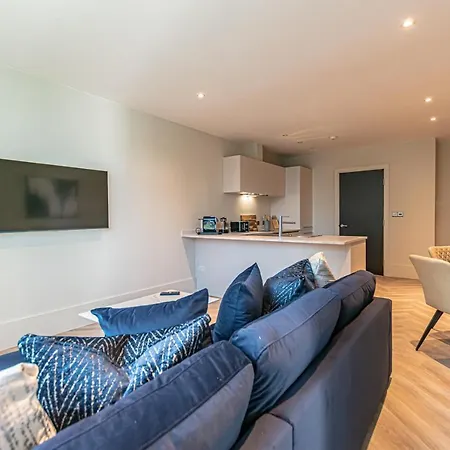 Host - Malmaison *