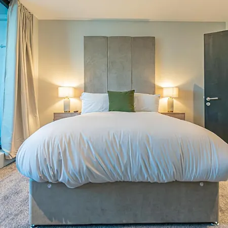 Host - Malmaison Apartman Liverpool