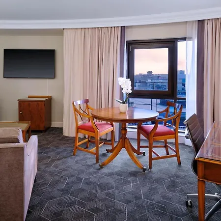 Delta By Marriott Centre 4*