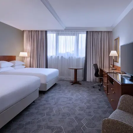 Delta By Marriott Centre Отель 4*