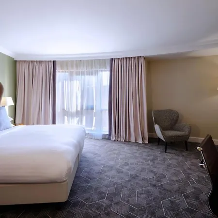 Delta By Marriott Centre Отель