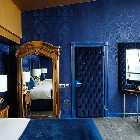 Arthouse Hotel