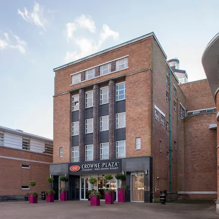 Crowne Plaza - John Lennon Airport By Ihg 4*