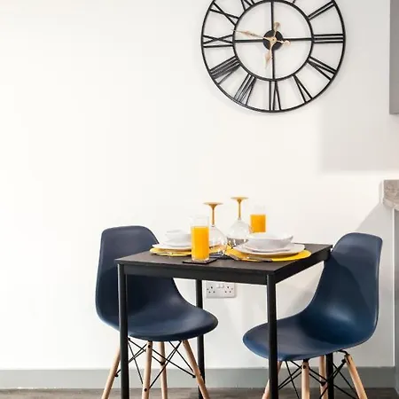 - Modern & Bright 1br Flat شقة *