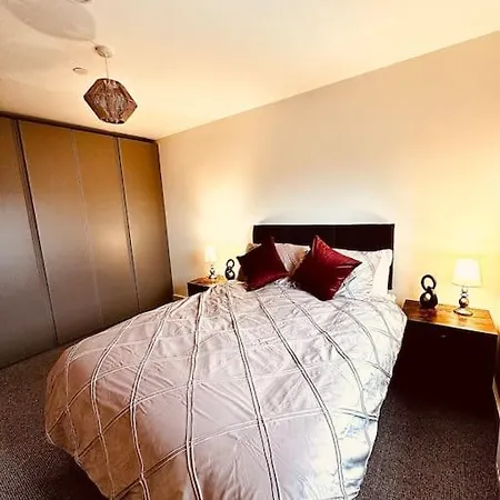 Luxury Central 2-bedroom: Smart Comfort * Liverpool