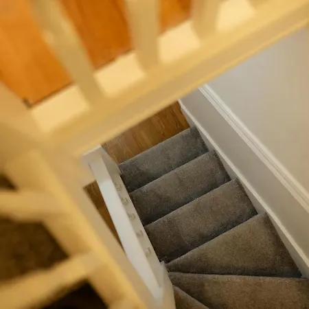 Sidemersey Livings - Spacious Loft For Bigger Groups - Very And Cosy