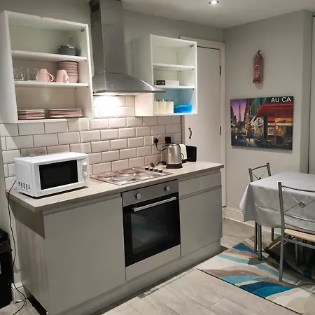 Spacious Double Bedroom Apartamento