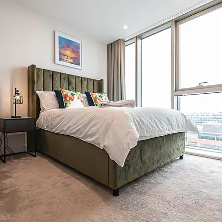Apartment The Lexington - Centre 24 Hour Gym - Your Perfect - And Waterfront Views