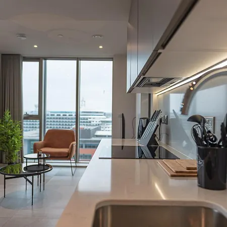 The Lexington - Centre 24 Hour Gym - Your Perfect - And Waterfront Views Apartment Liverpool
