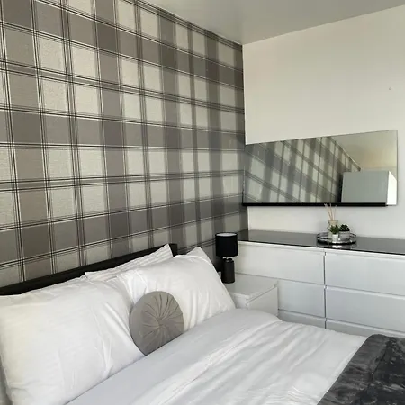 Centre 2 Bed Free Parking * ليفربول