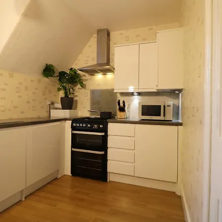 Mossley Hill Retreat *