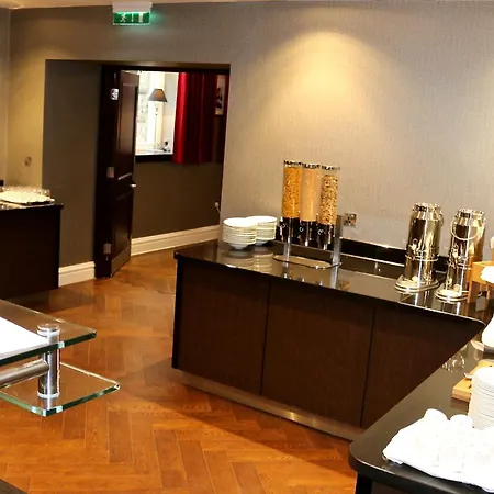 Doubletree By Hilton & 4* Liverpool