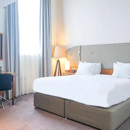 Doubletree By Hilton &