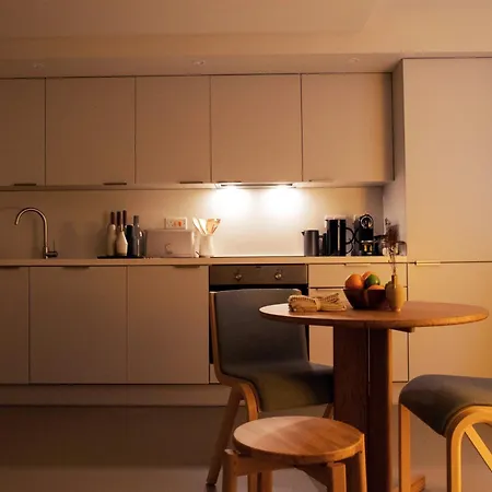 Livingway Roco * Liverpool