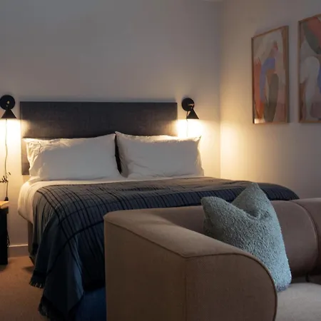 Livingway Roco Daire Liverpool