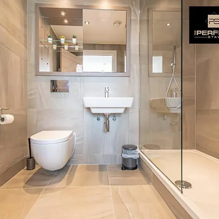 The Lexington - Luxury Serviced Centre - And Waterfront Views Lejlighed
