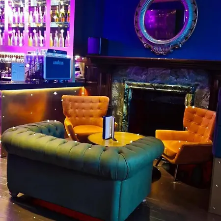 62 Castle Street Hotel 4*
