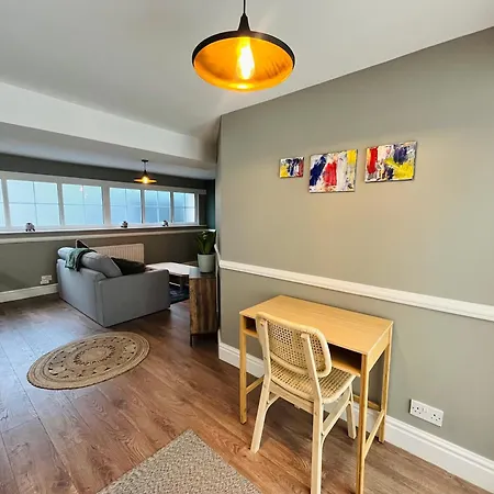 Mossley Hill Retreat *
