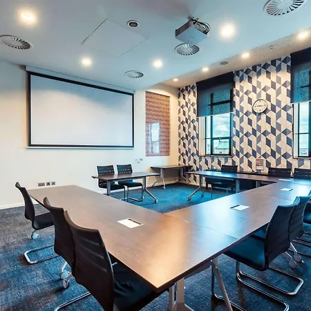 Adagio Centre 4*