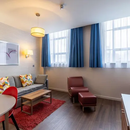 Lejlighedshotel Adagio Centre 4*