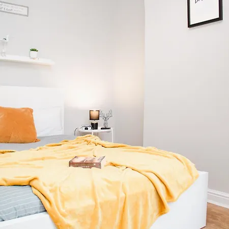 Elegant 3br With Fully Equipped Kitchen * Liverpool