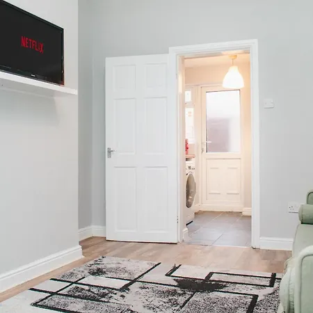 Elegant 3br With Fully Equipped Kitchen Holiday home