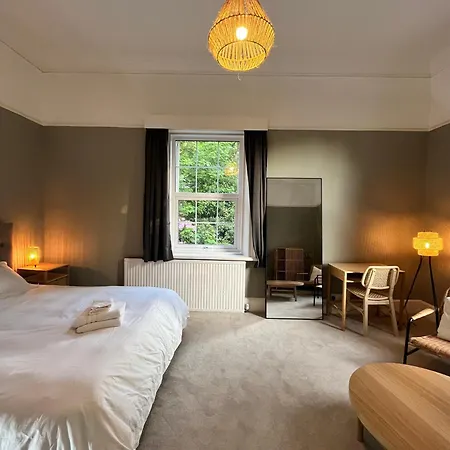 Gæstehus Mossley Hill Retreat *
