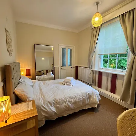 Gæstehus Mossley Hill Retreat *