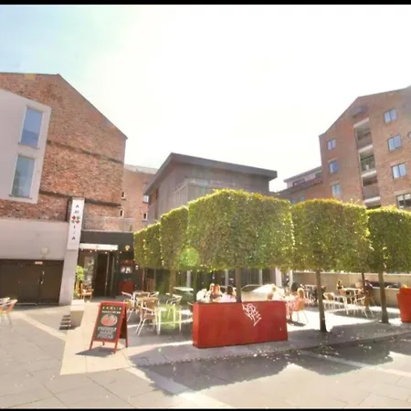 Campbell Square 3