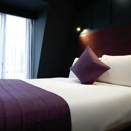 Duke Street Boutique Hotell 4*