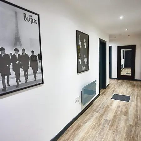 Harrison 6 Beds