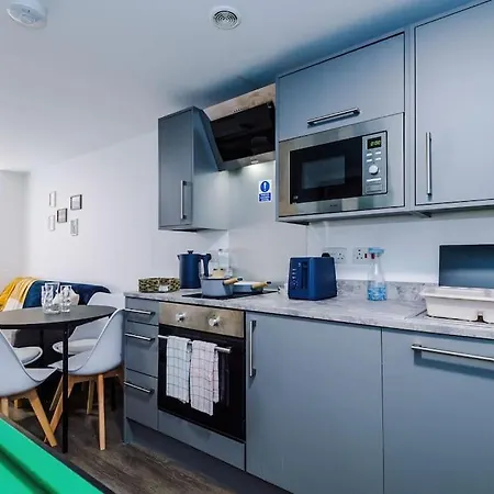 Apartamento Stylish Apartment, Sleeps 4, Pool Table, Available For Long Term *