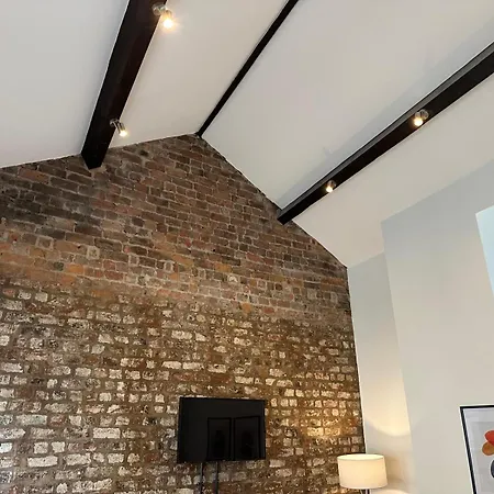 Harrington Street By Beehosting *
