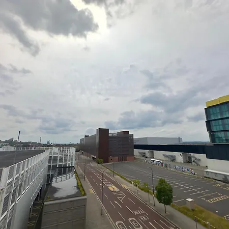 Monarchs Quay Arena By Happy Days Apartamento *
