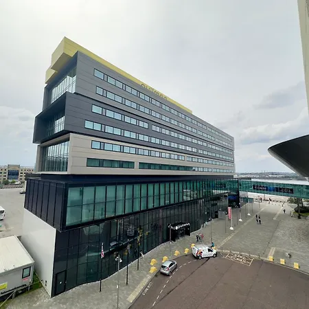 Monarchs Quay Arena By Happy Days Apartamento *