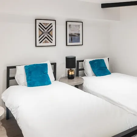 Host & - Slater Street * Ливерпуль