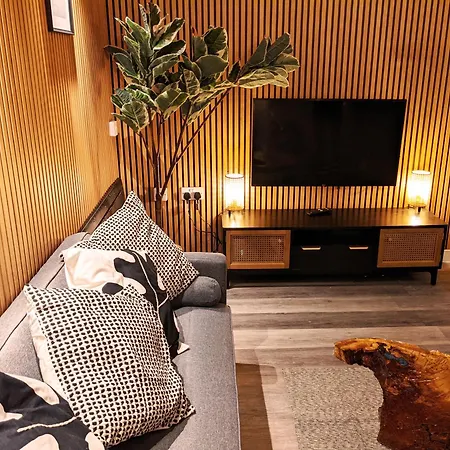 L1 Luxury *