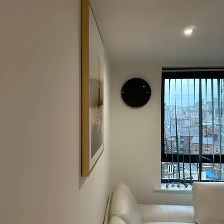 Lägenhet Centre 2 Bed 2 Bath With En-suite Liverpool
