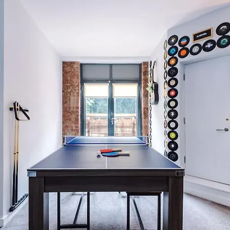 Appartamento Stylish Apartment, Pool Table, Sleep 6, Location *