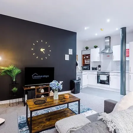 Stylish Apartment, Pool Table, Sleep 6, Location