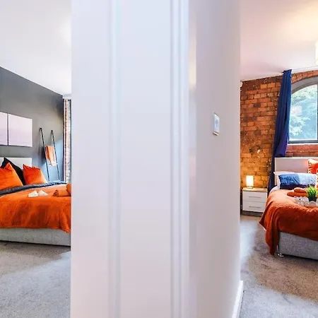 Stylish Apartment, Pool Table, Sleep 6, Location Appartamento *