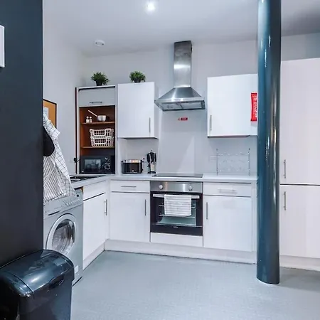 Stylish Apartment, Pool Table, Sleep 6, Location Appartamento Liverpool