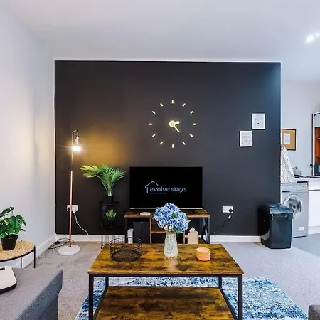 Stylish Apartment, Pool Table, Sleep 6, Location Appartamento Liverpool