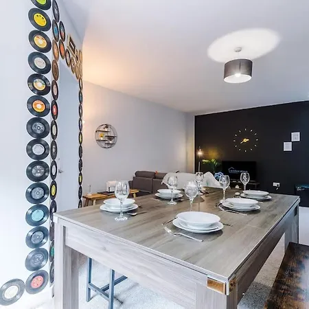 Appartamento Stylish Apartment, Pool Table, Sleep 6, Location Liverpool