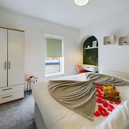 Charming - Cosy Retreat - Short Drive To Centre - Free Parking Liverpool