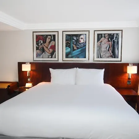 Crowne Plaza - John Lennon Airport By Ihg Отель