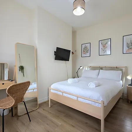 Guest In Anfiled Near Stadium, Free Parking Сasa de vacaciones