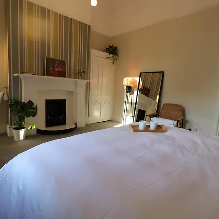 Mossley Hill Retreat * Liverpool