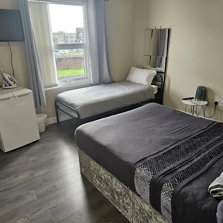 Anfield Contractors Hotel *